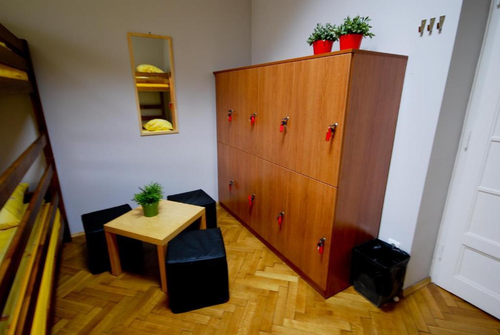 Okay House Bed and Breakfast Krasków Rum bild