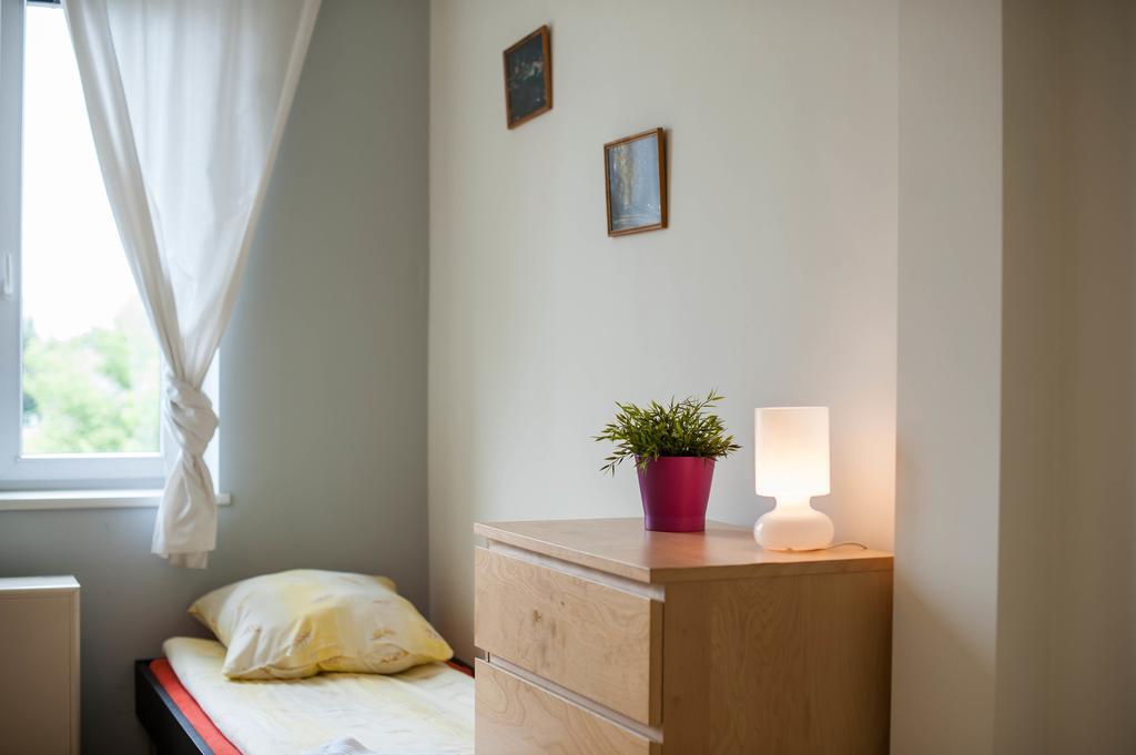 Okay House Bed and Breakfast Krasków Rum bild